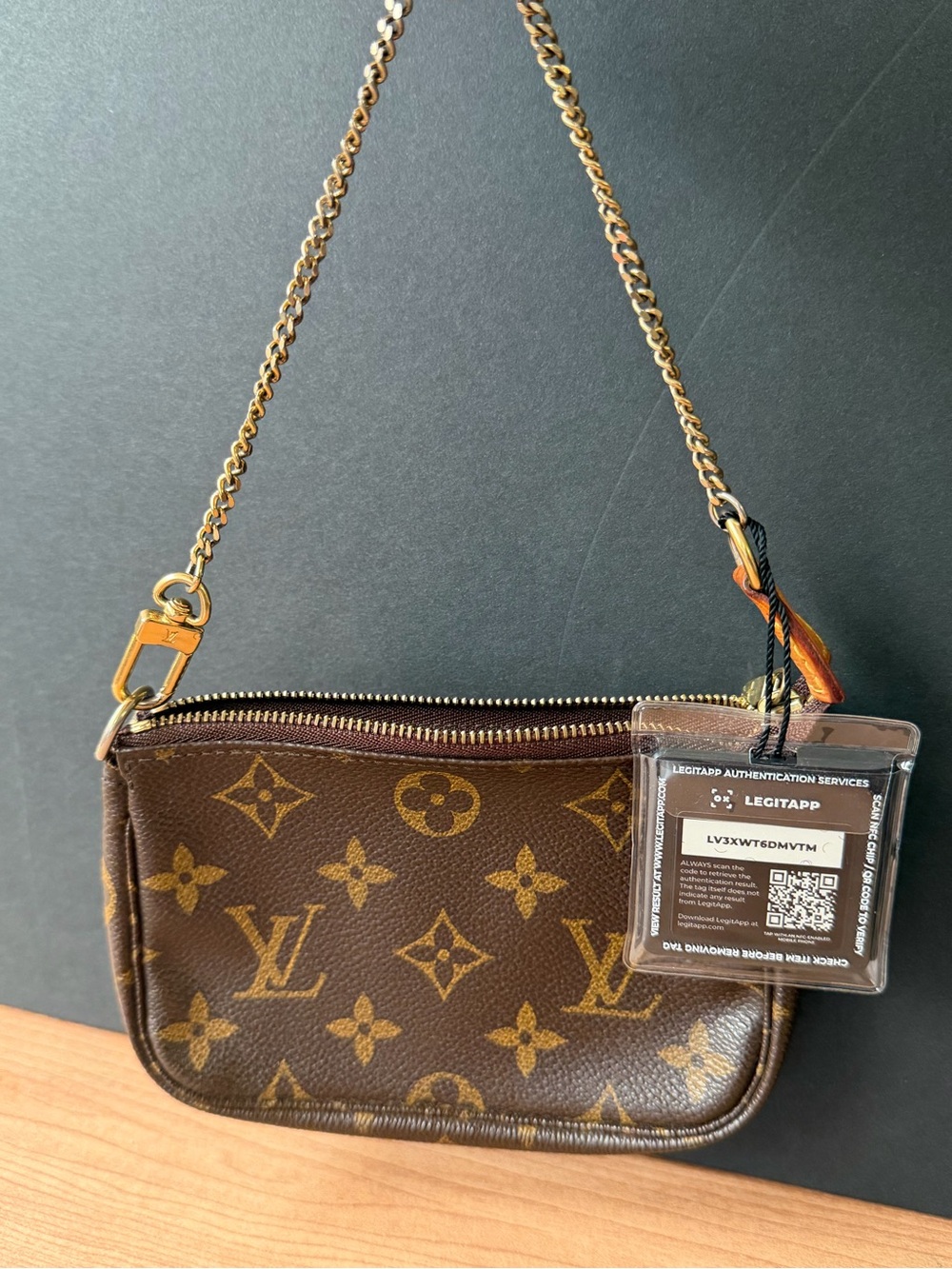 Louis Vuitton Mini Pochette with Gold Chain
Authentic COA included!
